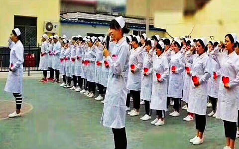 保定华中高级技工学校护理专业学生宣誓